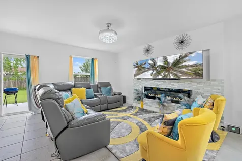 729 SW Haas Avenue Port St Lucie FL 34953