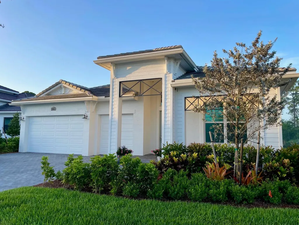 2061 SE Mosaic Boulevard Port St Lucie FL 34984