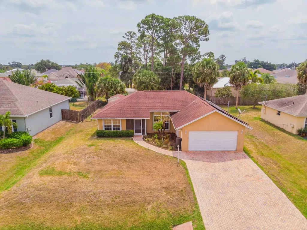 1651 SW Salvatierra Boulevard Port St Lucie FL 34987