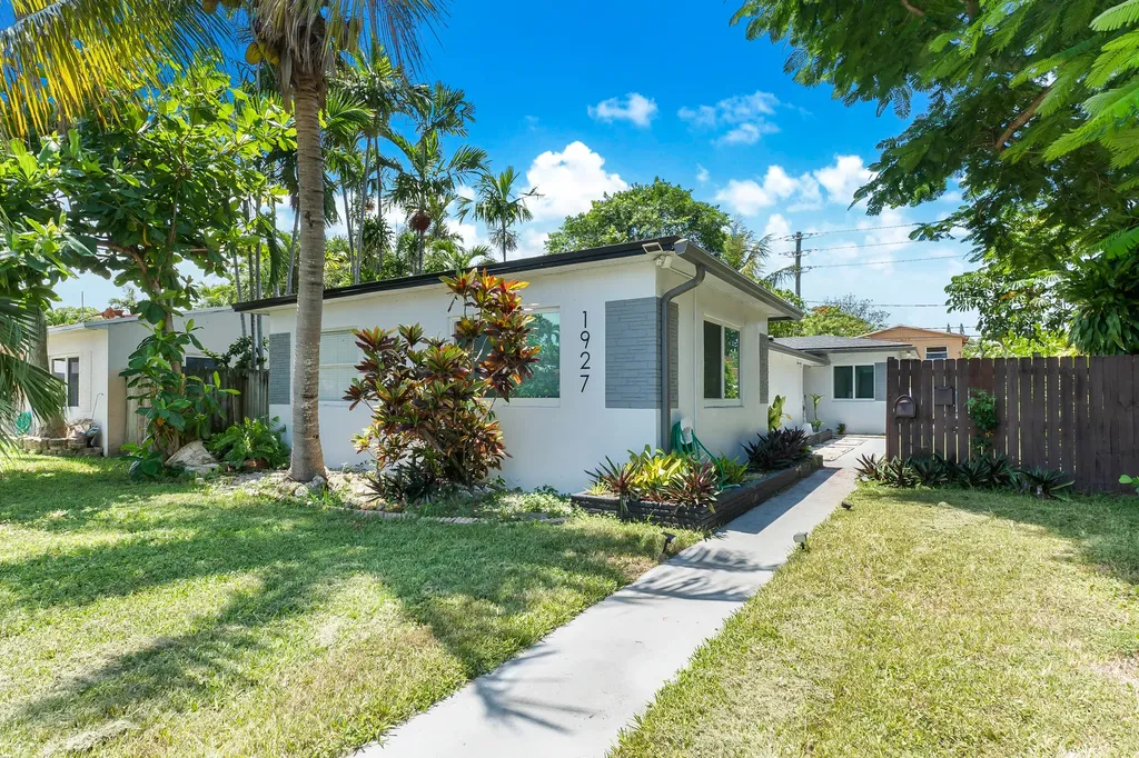 1927 Plunkett Street Hollywood FL 33020