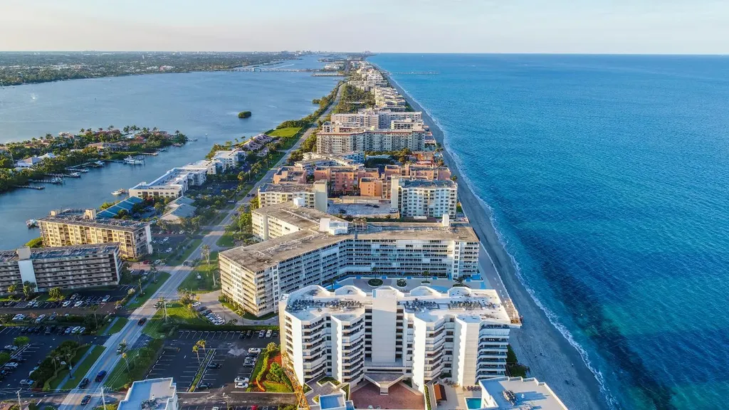 3560 S Ocean Boulevard South Palm Beach FL 33480
