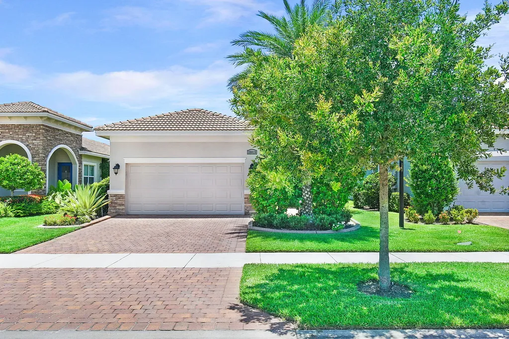 20019 SW Caserta Way Port St Lucie FL 34986
