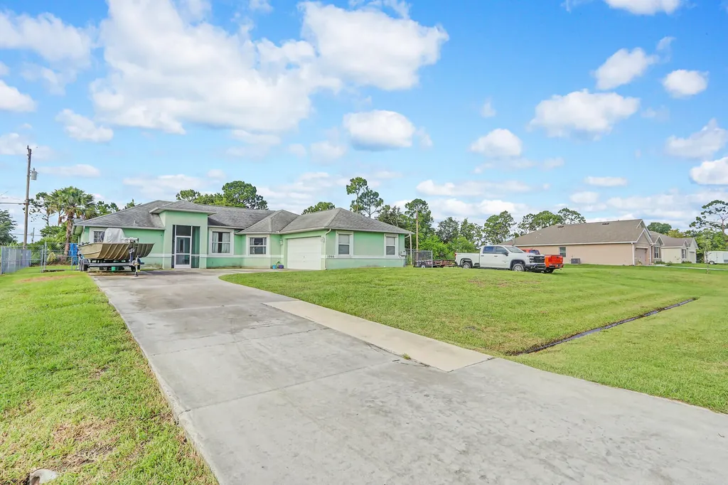1066 SW Calmar Avenue Port St Lucie FL 34953