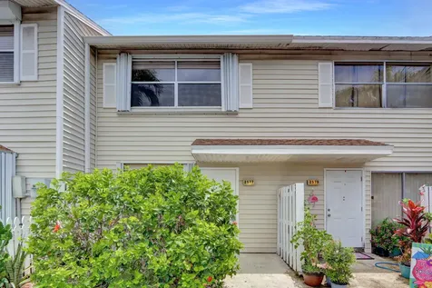 2577 NE 15th Street Pompano Beach FL 33062