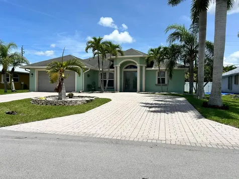 3021 SE Wake Road Port St Lucie FL 34984