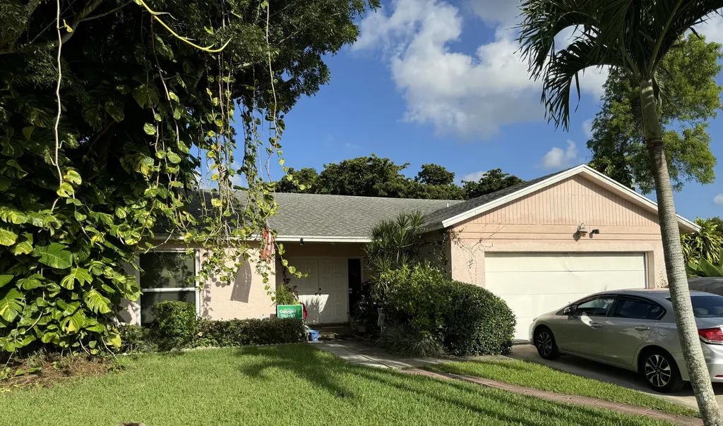 1124 Basswood Place Wellington FL 33414