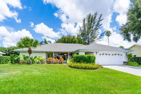 84 Santa Monica Avenue Royal Palm Beach FL 33411