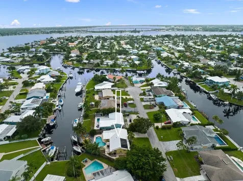 1749 SW Coxswain Place Palm City FL 34990