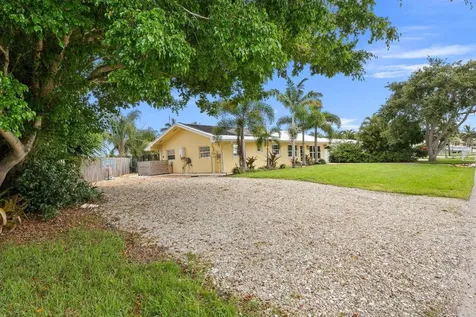 1749 SW Coxswain Place Palm City FL 34990