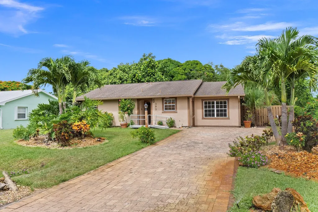395 11th Court Vero Beach FL 32962