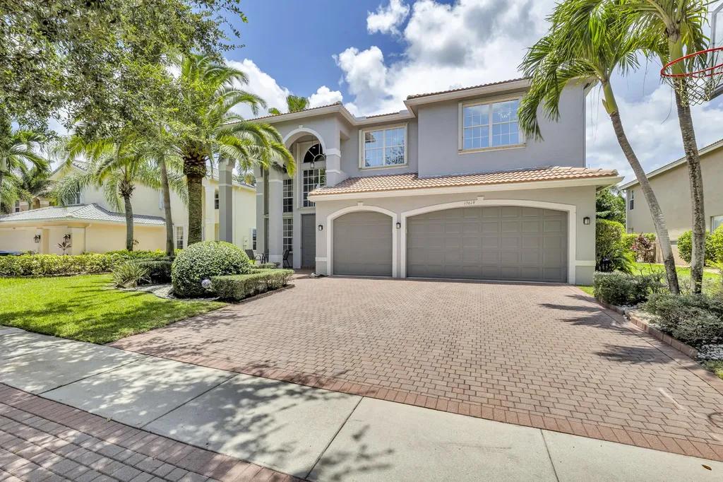 15619 Messina Isle Court Delray Beach FL 33446