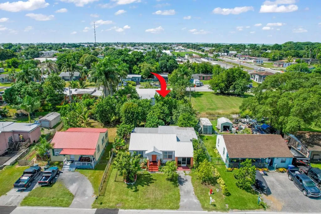 1500 NW Avenue F Place Belle Glade FL 33430