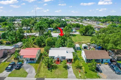1500 NW Avenue F Place Belle Glade FL 33430