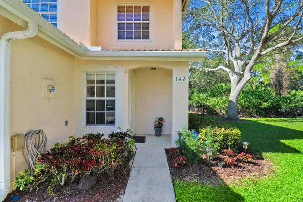 148 Fox Meadow Run Jupiter FL 33458