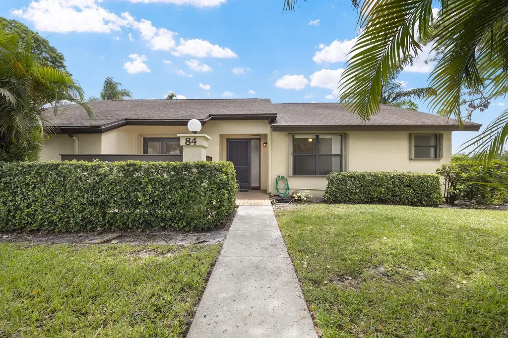 84 Wood Rose Court Royal Palm Beach FL 33411