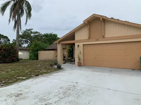 362 SE Crosspoint Drive Port St Lucie FL 34983