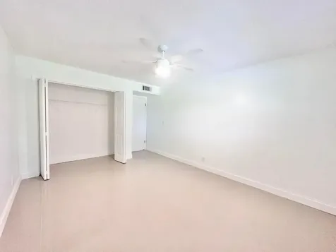 10193 N Military Drive Palm Beach Gardens FL 33410