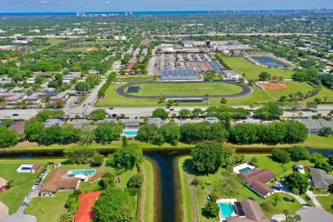 10193 N Military Drive Palm Beach Gardens FL 33410