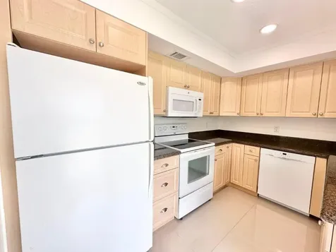 10193 N Military Drive Palm Beach Gardens FL 33410