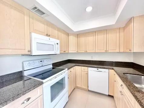 10193 N Military Drive Palm Beach Gardens FL 33410