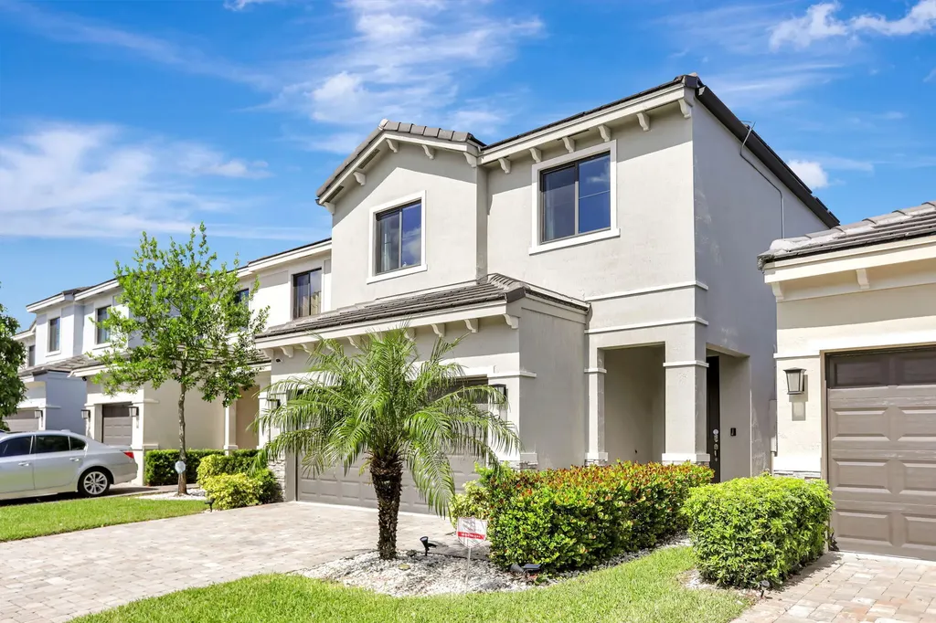 290 NW 33rd Lane Pompano Beach FL 33069