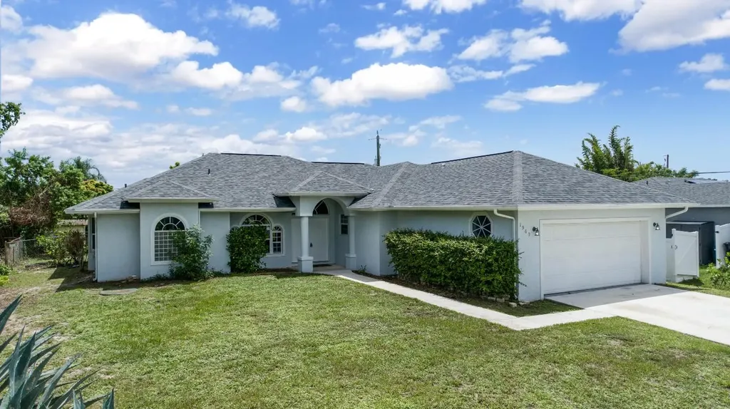 1969 SW Gold Lane Port St Lucie FL 34953