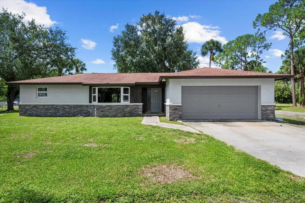 11128 42nd Road N West Palm Beach FL 33411