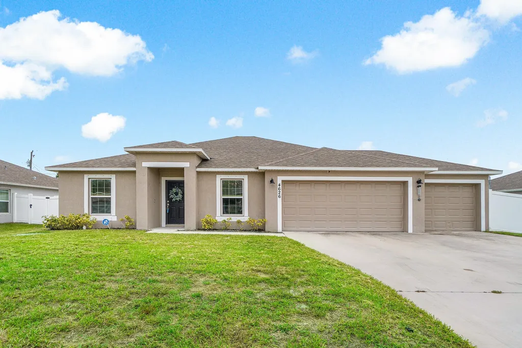 4626 SW Pearl Street Port St Lucie FL 34953