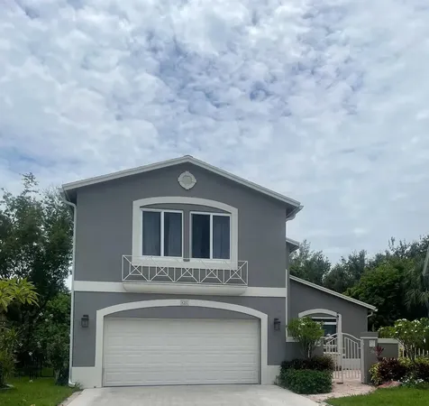 4251 Pine Hollow Circle Greenacres FL 33463