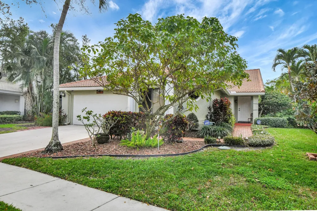 10704 Santa Laguna Drive Boca Raton FL 33428