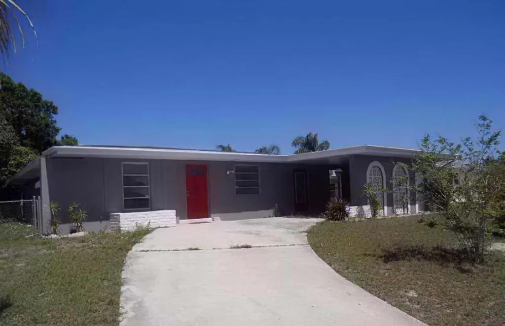 143 NE Lobster Road Port St Lucie FL 34983