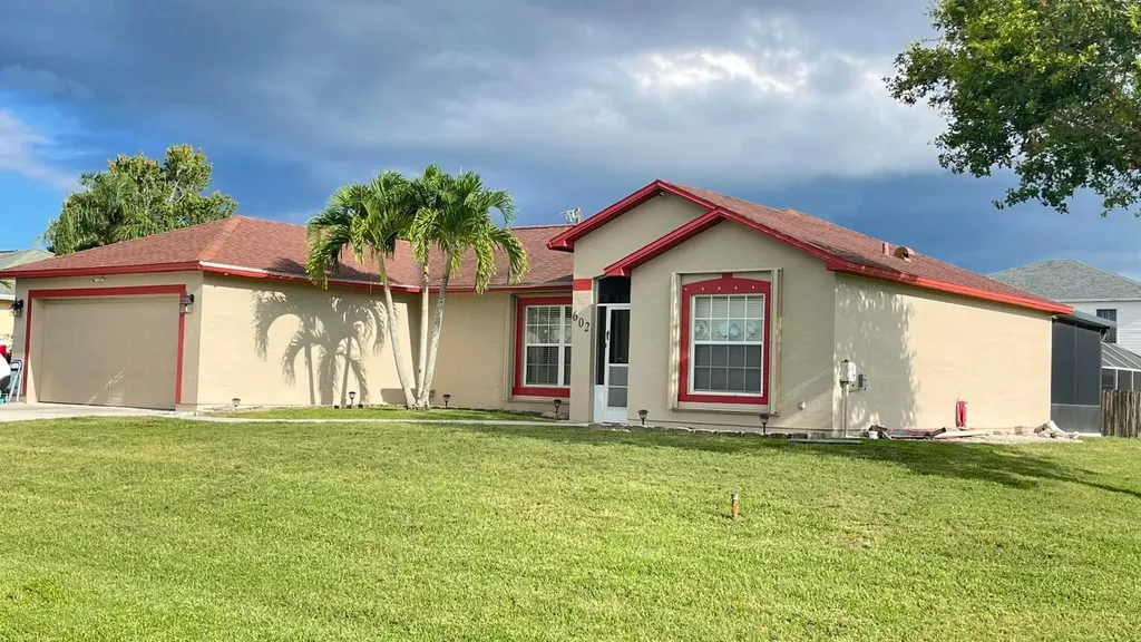 602 SE Streamlet Avenue Port St Lucie FL 34983