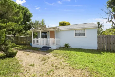 6962 Florida Drive Lake Worth FL 33462
