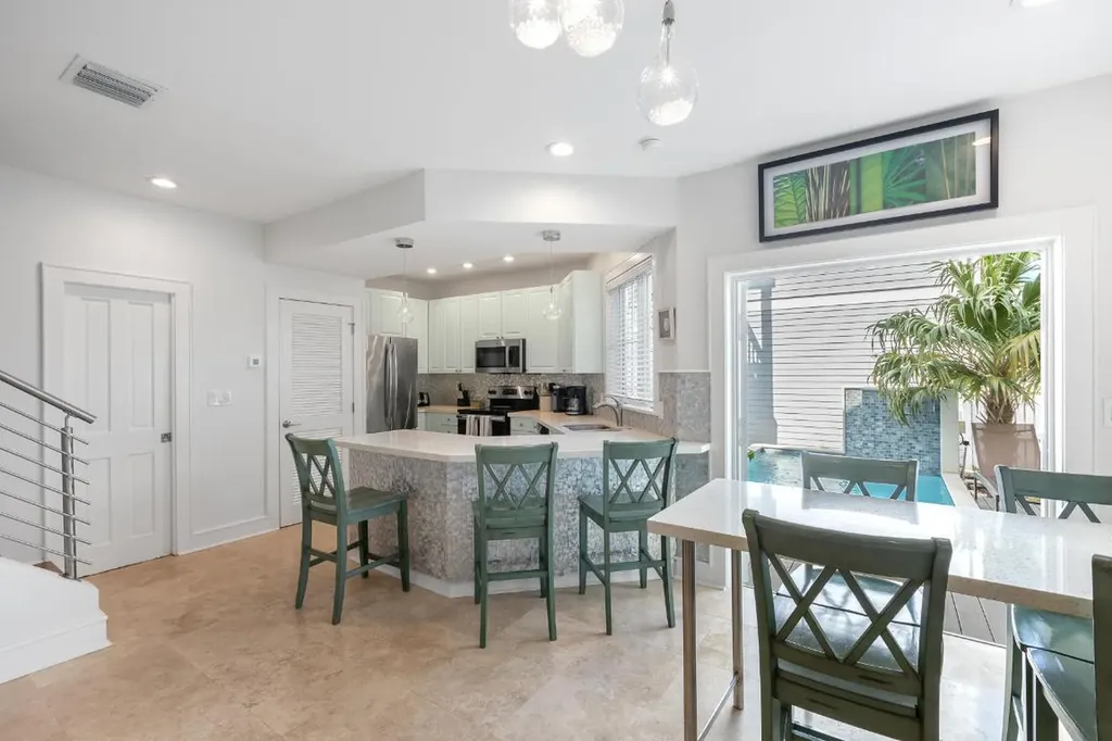 1011 Simonton Street Key West FL 33040
