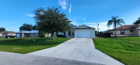 1137 SW Gardena Avenue Port St Lucie FL 34953