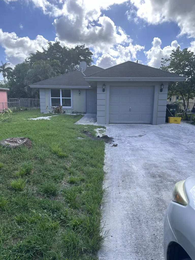 4815 Bertha Street Lake Worth FL 33461