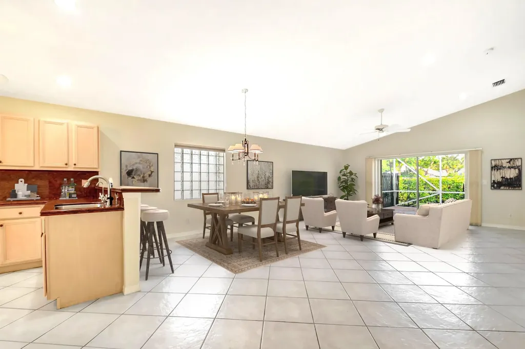 8278 Duomo Circle Boynton Beach FL 33472