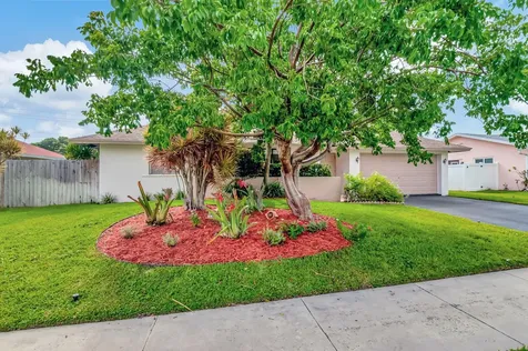 4960 NW 5th Avenue Boca Raton FL 33431