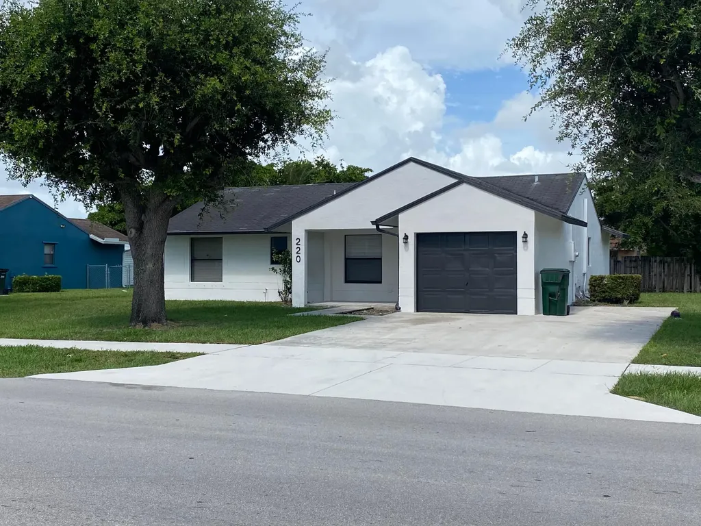 220 SW 8th Avenue Delray Beach FL 33444