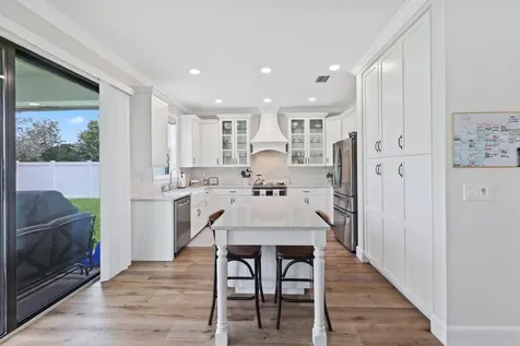 5523 Sandbirch Way Lake Worth FL 33463