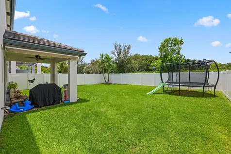 5523 Sandbirch Way Lake Worth FL 33463