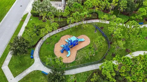 5523 Sandbirch Way Lake Worth FL 33463