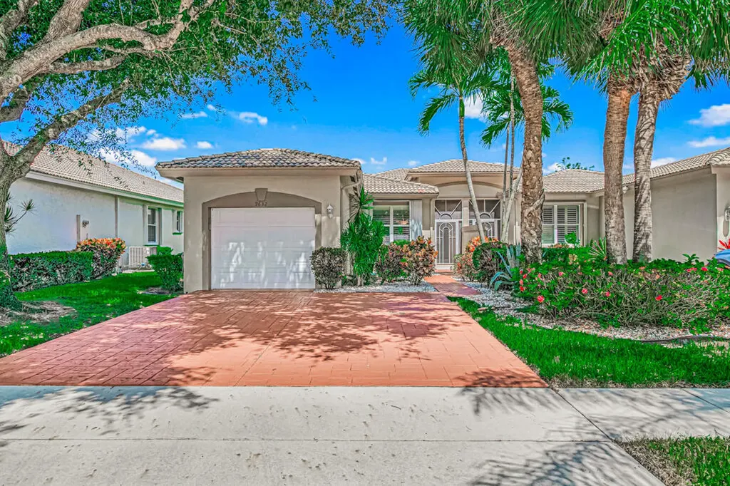 9632 Crescent View Drive N Boynton Beach FL 33437