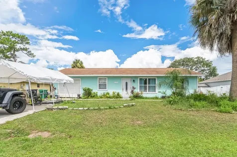 2520 SW Dallas Street Port St Lucie FL 34953