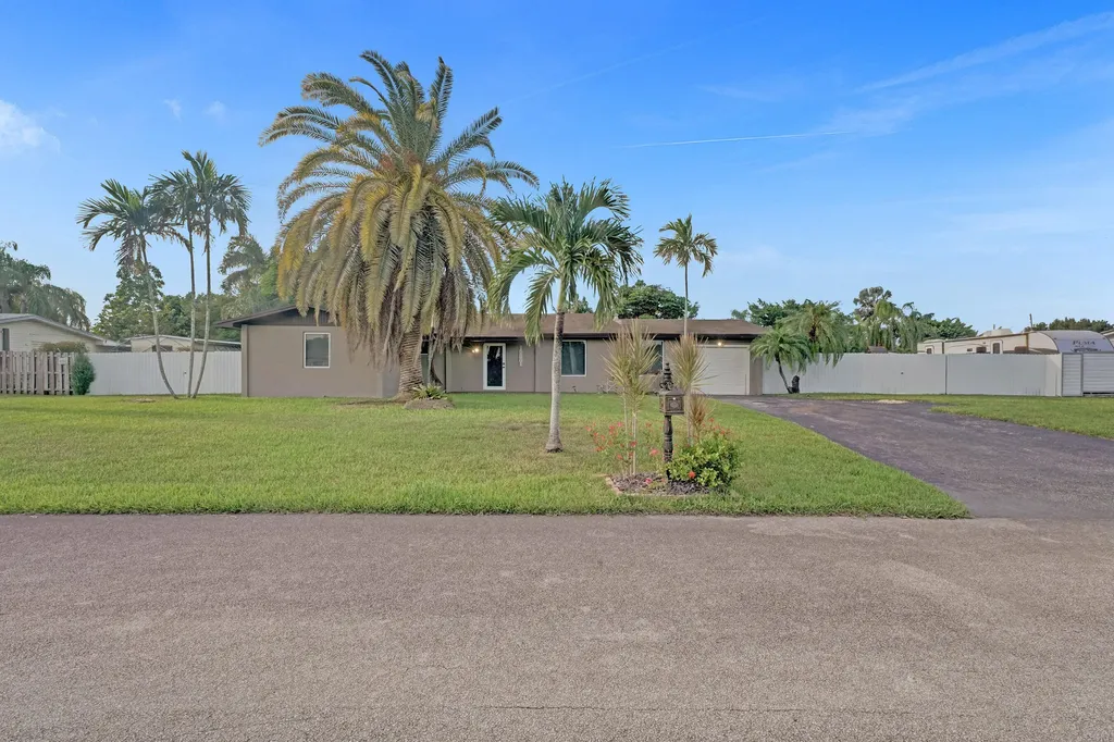 15881 SW 281st Street Homestead FL 33033