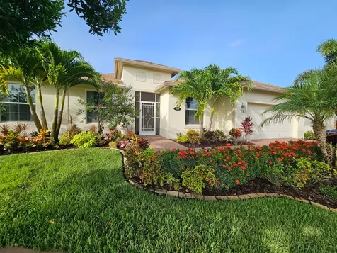 509 SE Felix Avenue Port St Lucie FL 34984