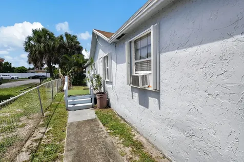 706 Lake Ida Road Delray Beach FL 33444