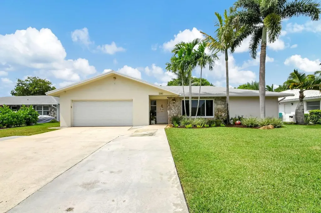 1341 SW 27th Avenue Boynton Beach FL 33426