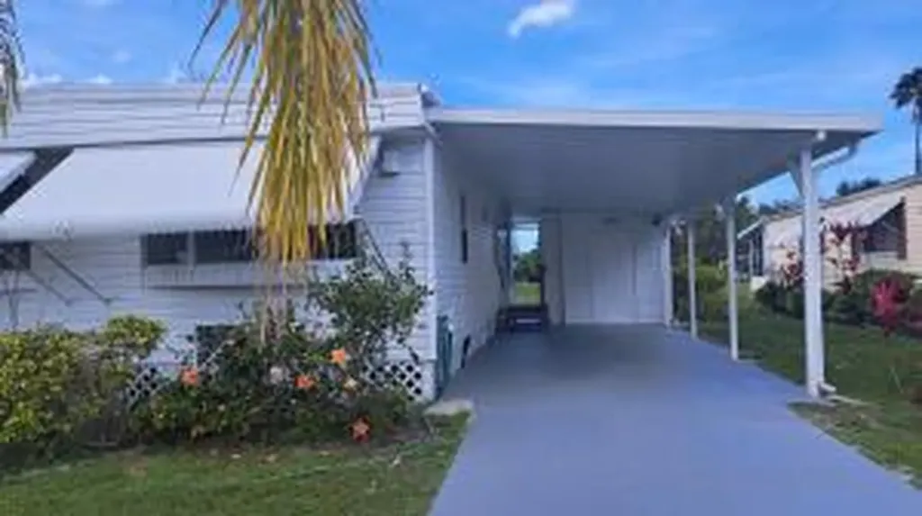 25 Rio Verde Way Port St Lucie FL 34952