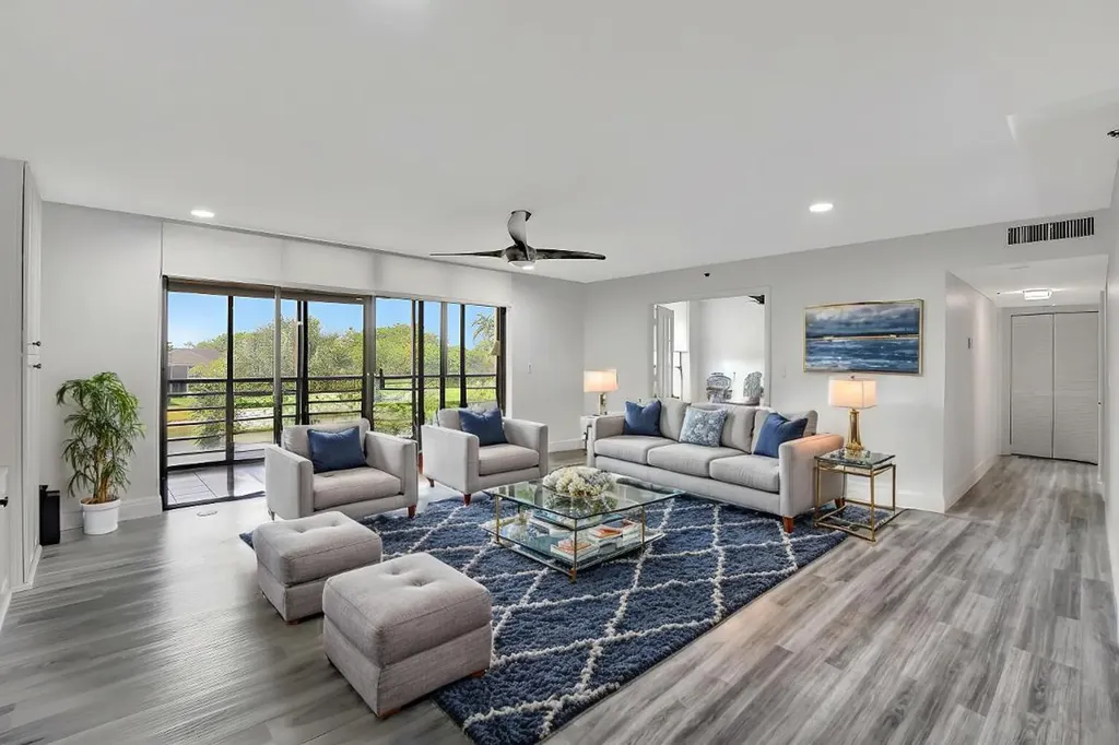 7580 Regency Lake Drive Boca Raton FL 33433